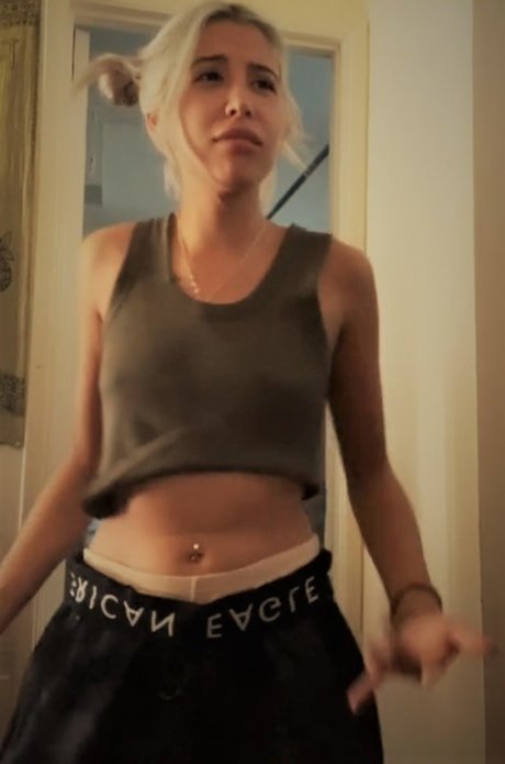 blonde gangbang-onlyfans nackte bilder