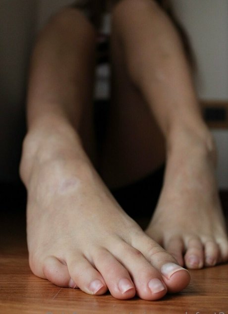 misscandyfeet2 sexy nackte foto