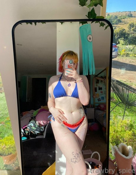 strawbryspice pornostar heiße fotos