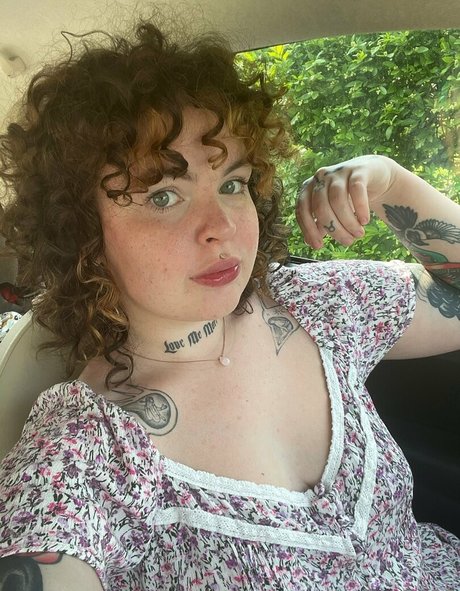 shemale sperma im mund onlyfans hübsche xxx bild