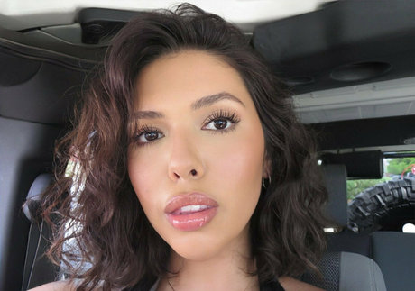 bad pitch nackt freie bilder