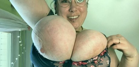 Penelope34J erwachsene akt foto