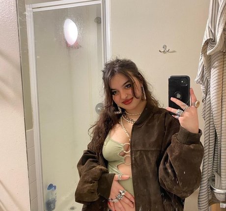 Maddy Adderley hd nackten galerien