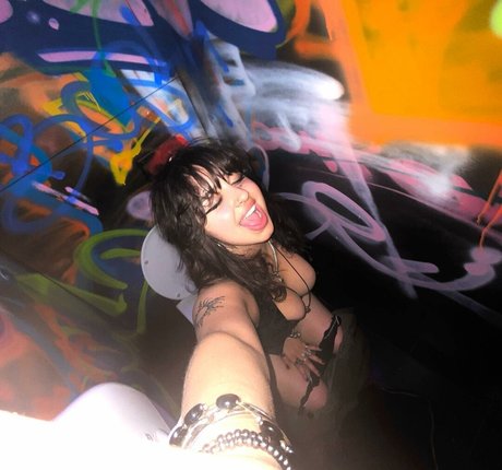 Maddy Adderley nackt top galerie