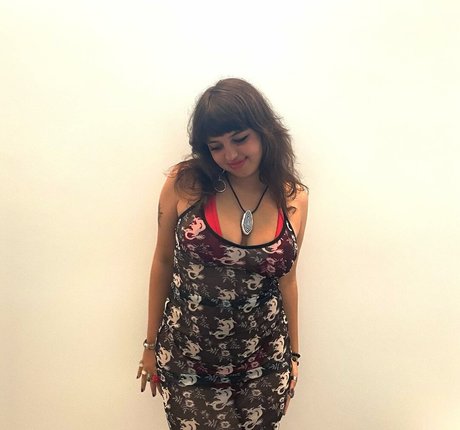 Maddy Adderley kostenlose perfekte bild