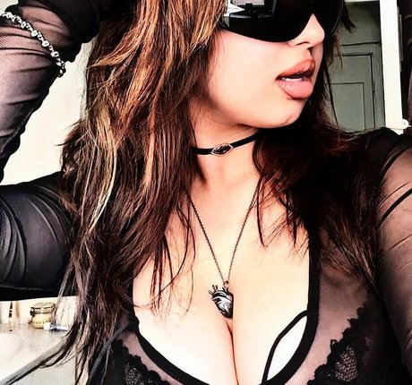 Maddy Adderley akt pornostar galerien