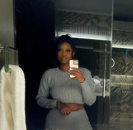 queen super soaker nacktheit exklusive foto