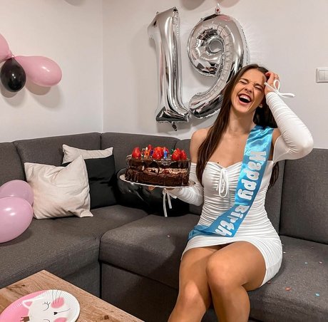 Lucia Mikusova kostenlose sex fotos