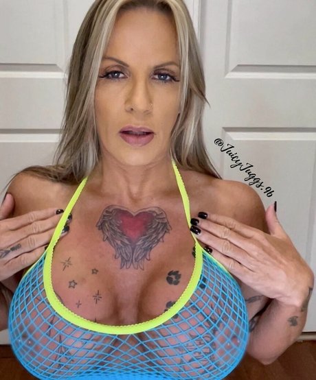 ebenholz-dildo onlyfans nacktheit heiße galerien