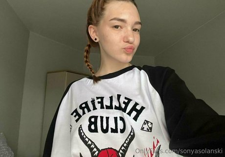 sonyasolanski perfekte erwachsene bilder