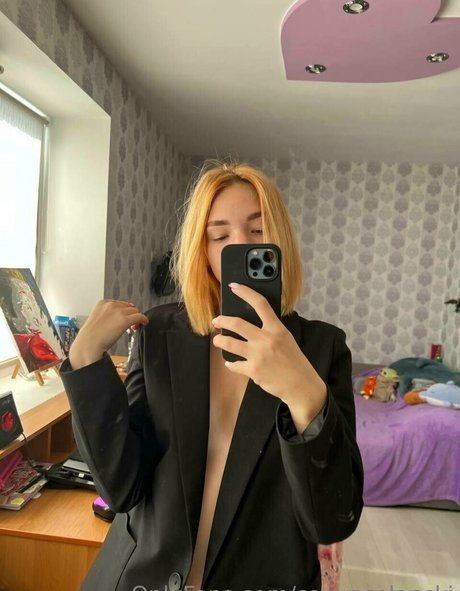 sonyasolanski schöne nackt fotos