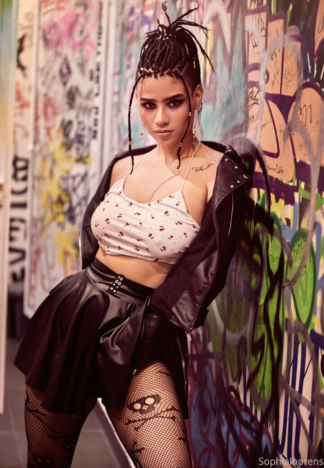 sophia lhorens porno hd galerien