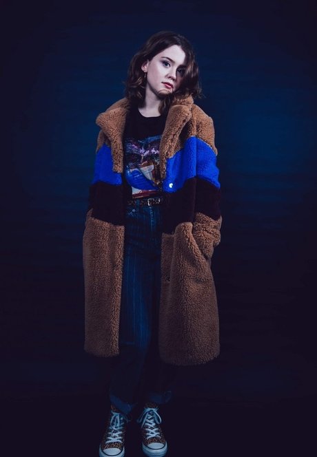 Maisie Peters sexy perfekte galerie