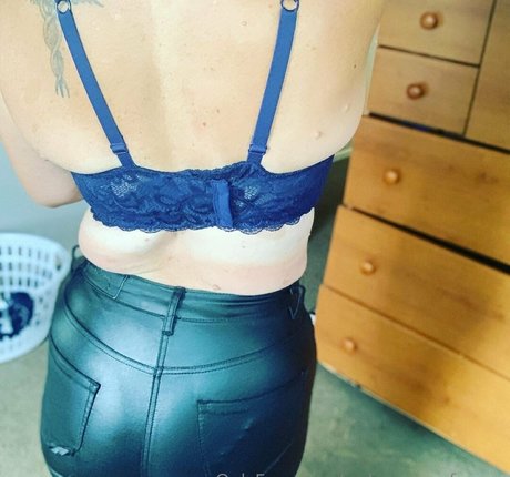 honeynz free schauspielerin hd bilder