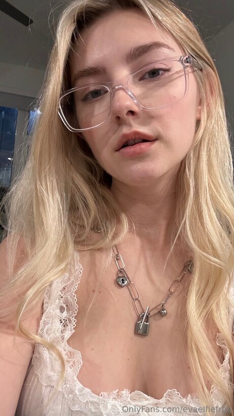 evaelfiefree sexy galerien