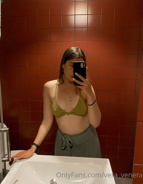 vera venera nacktheit exklusive galerien