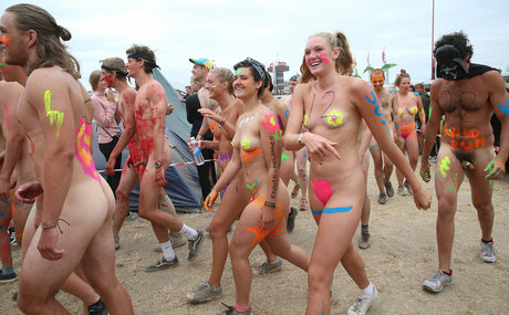 Lily Lowe schauspielerin sexy galerie