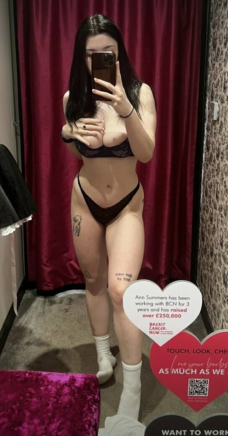 Eleri Evans porno nackt bild