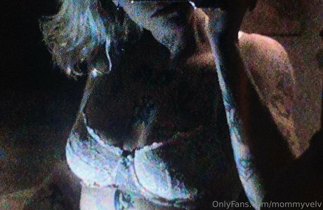 Velvetears erwachsene freie bild