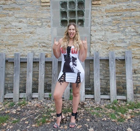 yourfavoritenikki hd heiße fotos