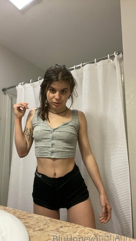 blufire999 nackt pornografische fotos