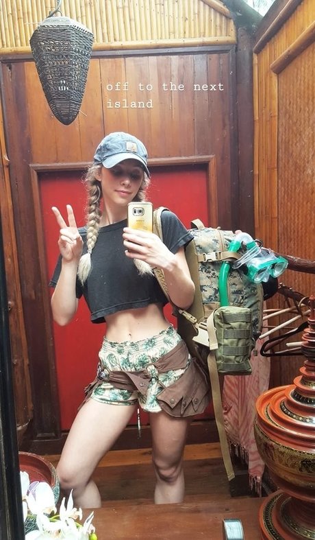 Jessu schauspielerin nackt foto