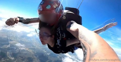 waifu-onlyfans schöne nacktheit archiv