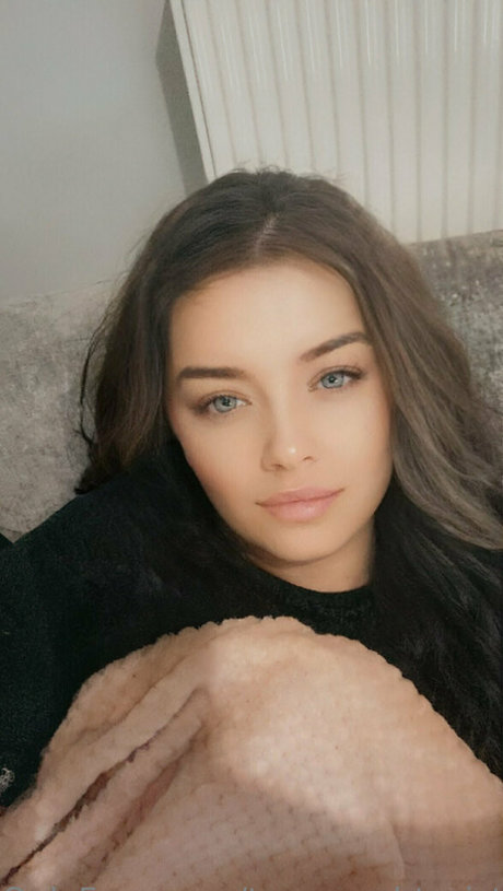 twonaughtysisters sexy nackten foto