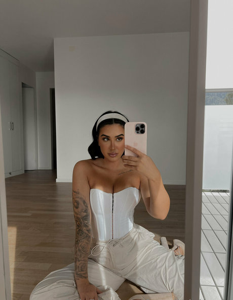 asiatische domina onlyfans top hübsche galerie