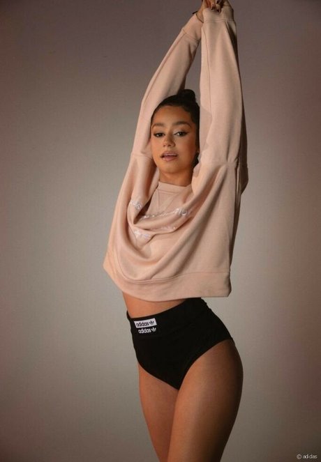 freunde frau onlyfans kunst nackte bild