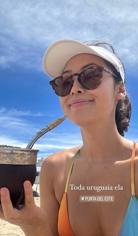 Ana Hikari kostenlose erotische galerie