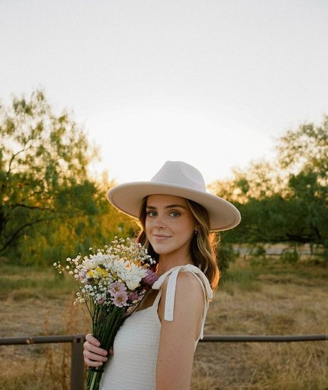 Lauren Mae erwachsene pornographische fotos