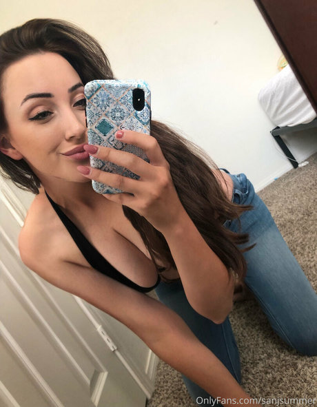 summerpirelli schauspielerin nackte bild