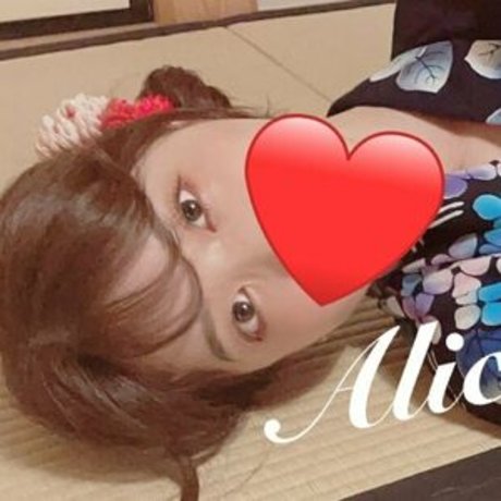 alice general fans hübsche heiße bilder