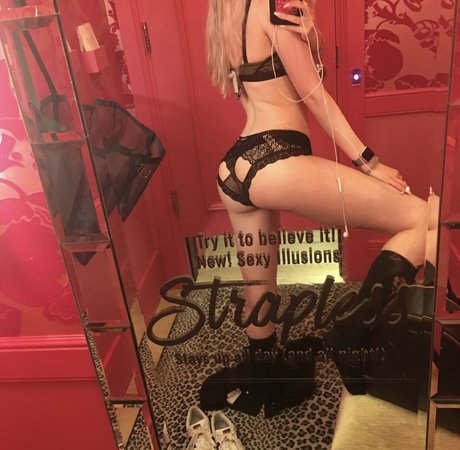 Fauxre schauspielerin exklusive foto