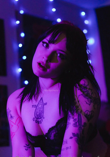 weibliche zwerg-onlyfans kunst heiße bild