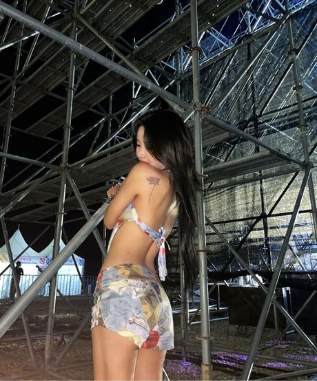 tiny pretty j freie sexy foto