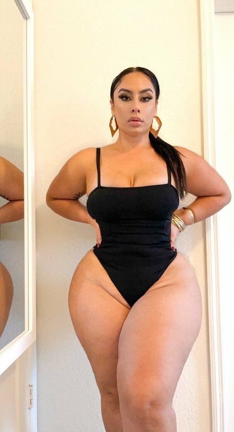 Selene Castle xxx kostenlose bild