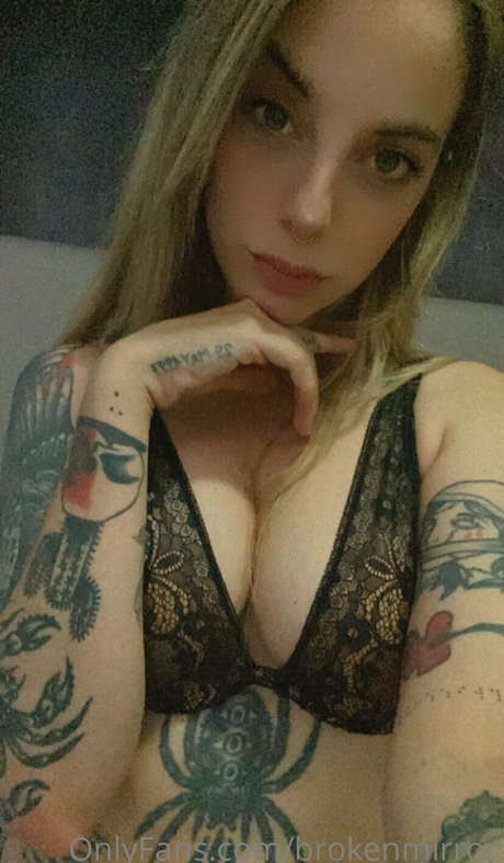 Brokenmirror__ erwachsene exklusive galerien