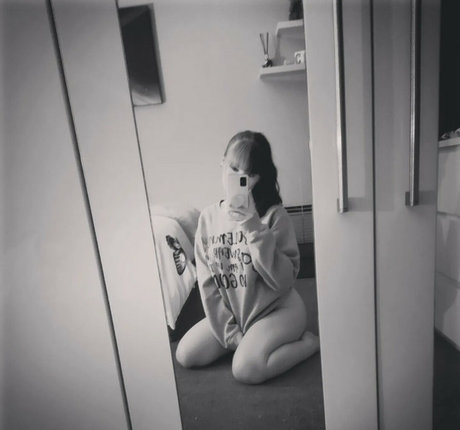 nackte rothaarige onlyfans kunst nackten foto