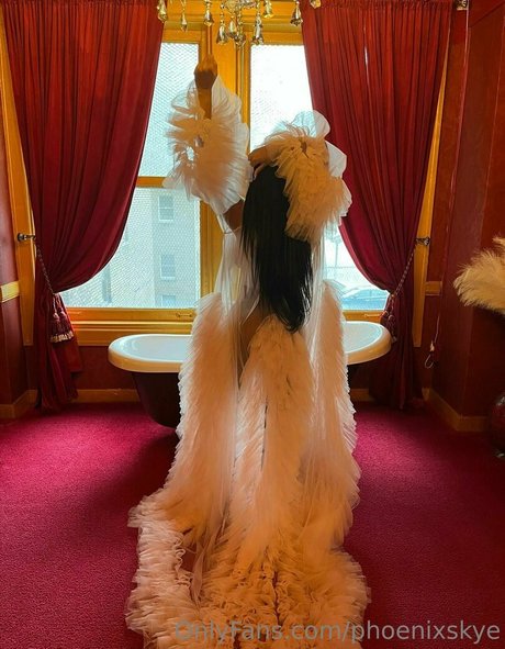 latina-dienstmädchen onlyfans exklusive nackt foto