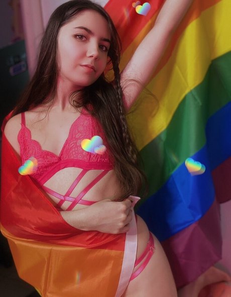 ThePianoDragon_ nackt nette bild