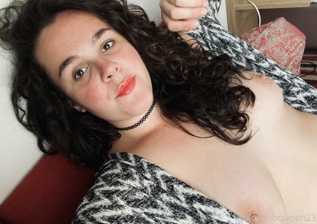 ebenholzlehrerin onlyfans kunst hübsche bilder