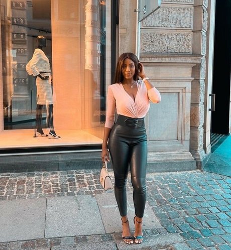 Ainett Stephens erotische nacktheit foto