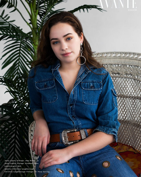 Mary Mouser exklusive beste bilder
