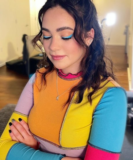 Mary Mouser nackt kostenlose foto