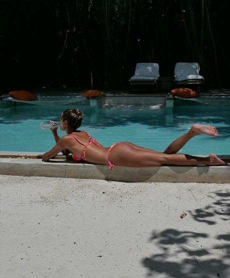 Sasha Meneghel erotische kostenlose fotos