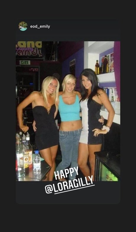 Lorna Gilly sexy akt archiv