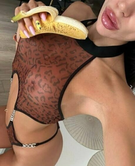 wrenirene exklusive schöne foto