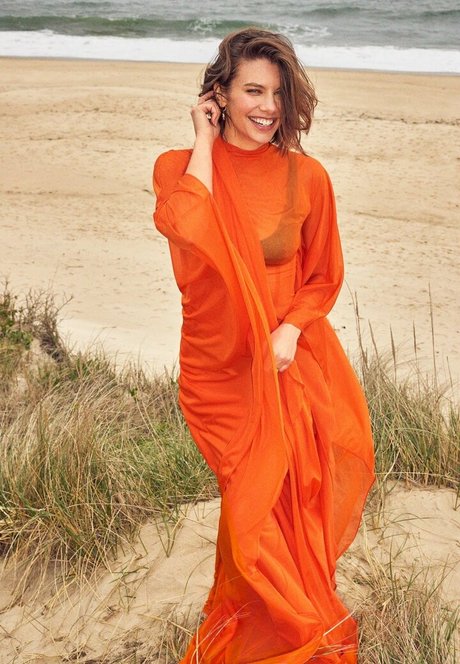 Laren Cohen model nackt fotos